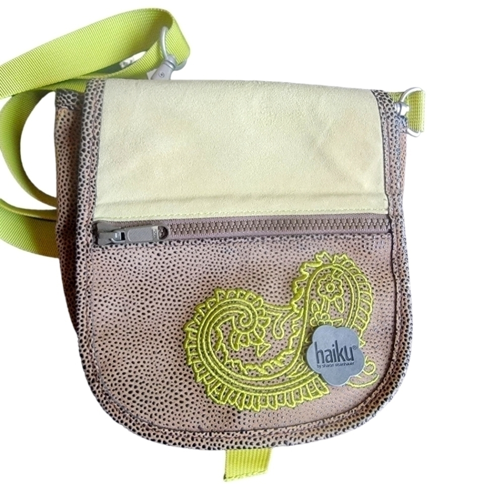 HAIKU Vegan Purse nwot